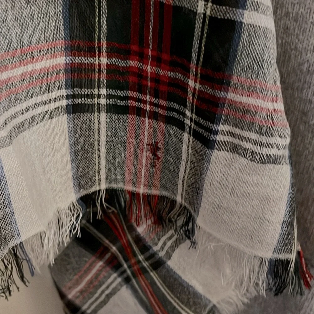 Naturally Knotty Red Black White & Blue Tartan Plaid Scarf Shawl Coverup
